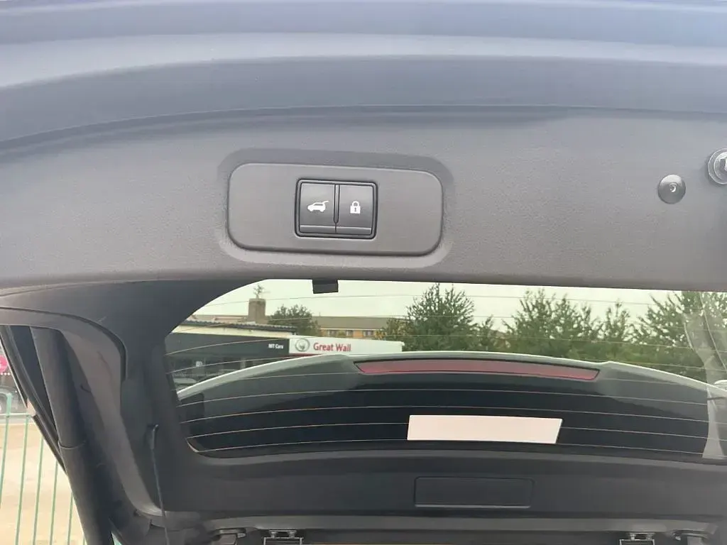 Used Nissan Qashqai Tekna 158 HP (116 kW) 2024 Silver SUV