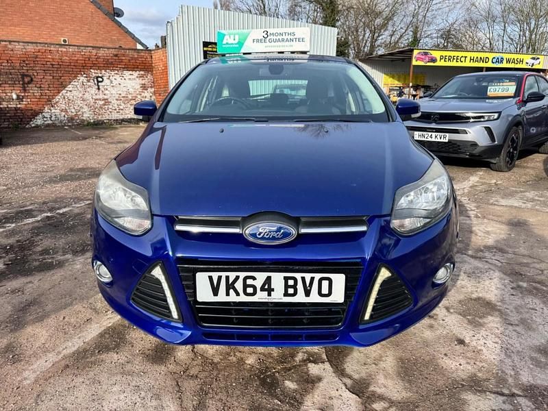 Used Ford Focus Titanium 125 HP (91 kW) 2014 Blue Hatchback
