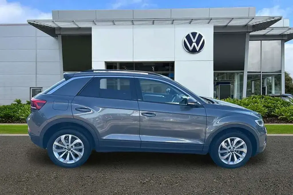 Used VW T-Roc Match 110 HP (80 kW) 2024 Grey SUV
