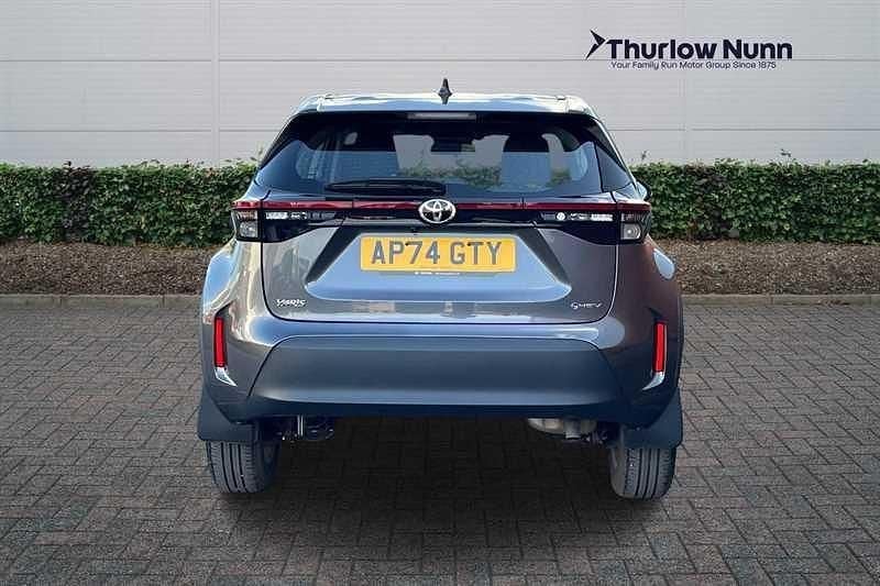 Used Toyota Yaris Cross 116 HP (85 kW) 2025 Grey SUV