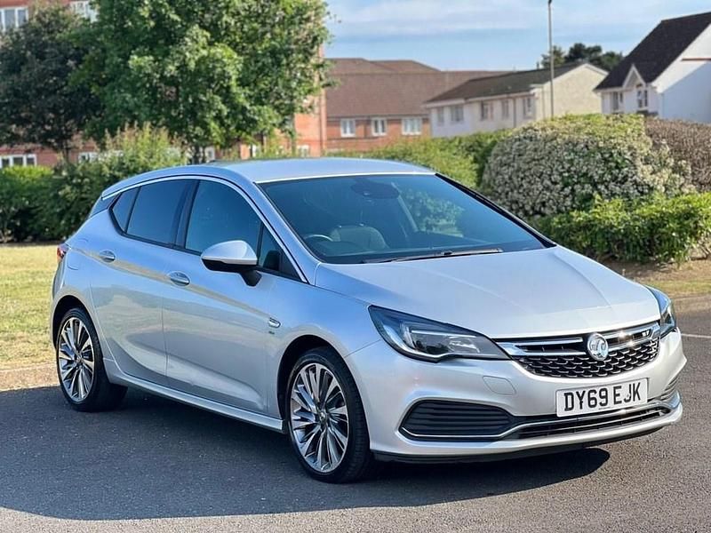 Silver Used 2019 Vauxhall Astra SRi Hatchback | £8,795 (Fair price) - Image 1/4