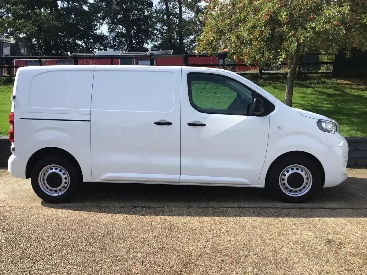 Used Peugeot Expert Premium 2022 White Van
