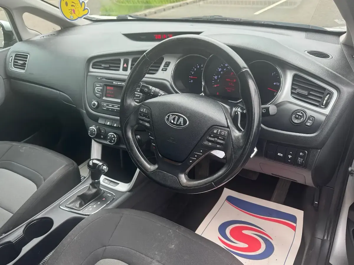 Used Kia Ceed 2015 Silver Hatchback