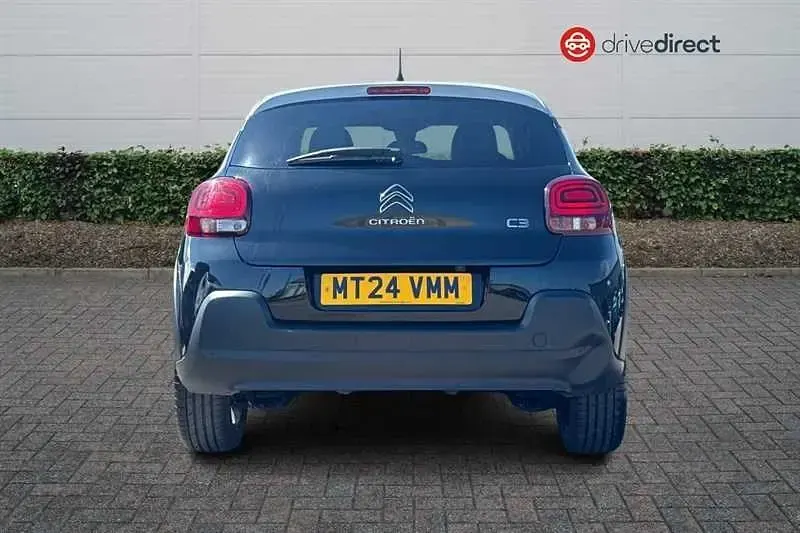 Używany Citroën C3 PureTech 83 KM (61 kW) 2024 Czarny Hatchback