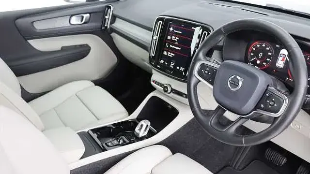 Used Volvo XC40 Inscription 190 HP (139 kW) 2020 Blue SUV