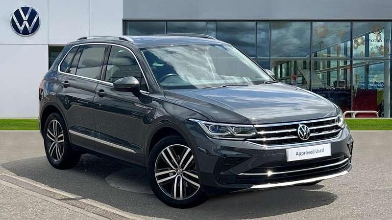 Dolphin grey Used 2022 VW Tiguan Elegance SUV | £26,406 (Fair price) - Image 1/4