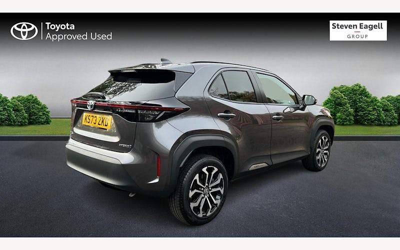 Used Toyota Yaris Hybrid Design 116 HP (85 kW) 2025 Estate