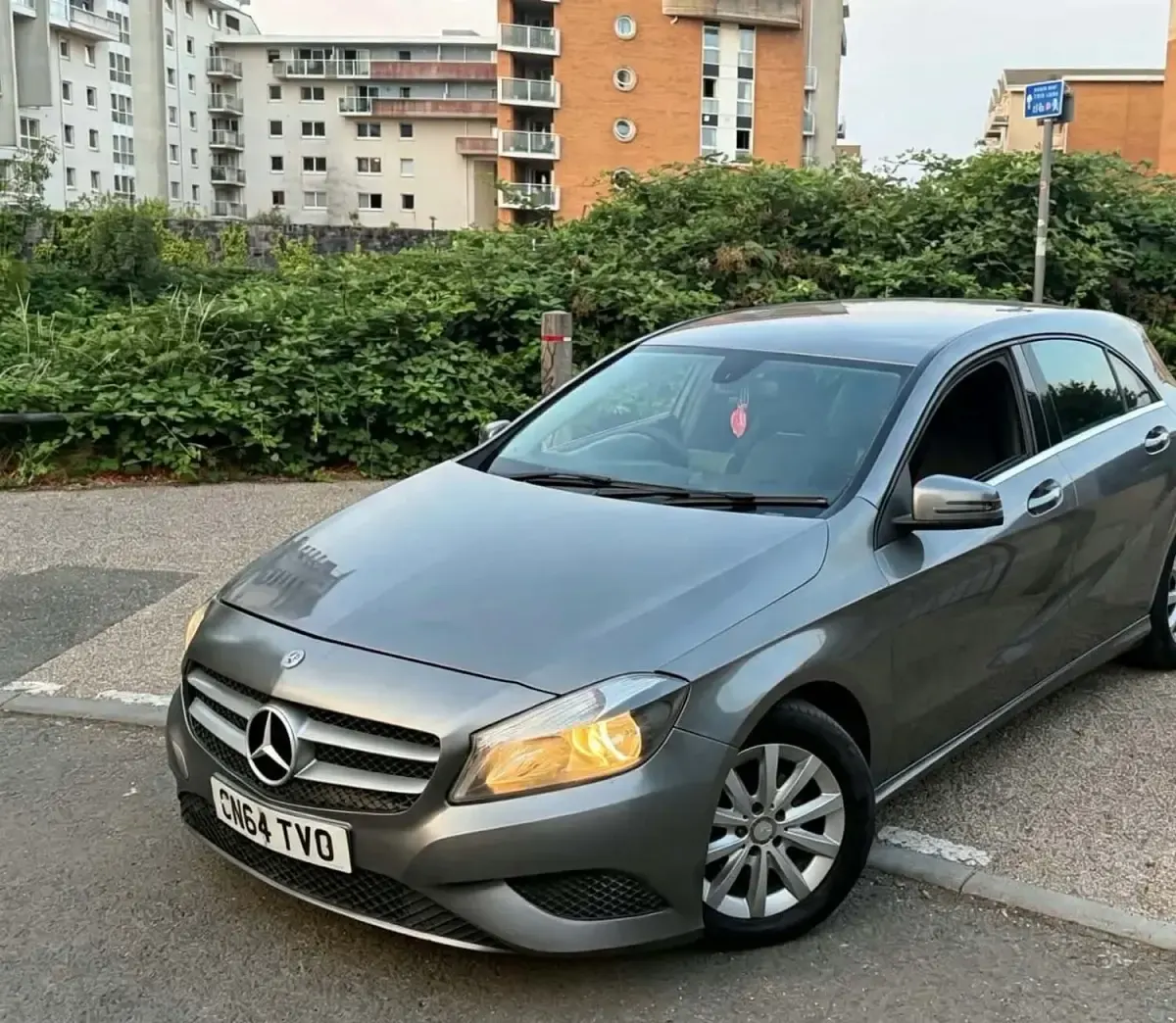 Used Mercedes A180 SE 2014 Grey Hatchback