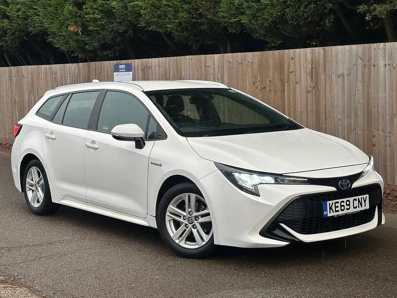 White Used 2020 Toyota Corolla Estate | £9,495 - Image 1/4