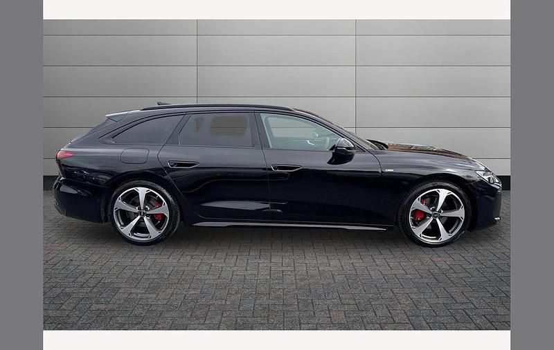 Usado Audi A6 Comfort 204 HP (150 kW) 2025 Preto Carrinha