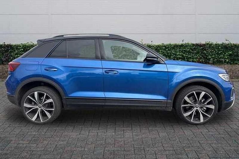 Novo VW T-Roc Design 115 HP (84 kW) 2026 Azul SUV