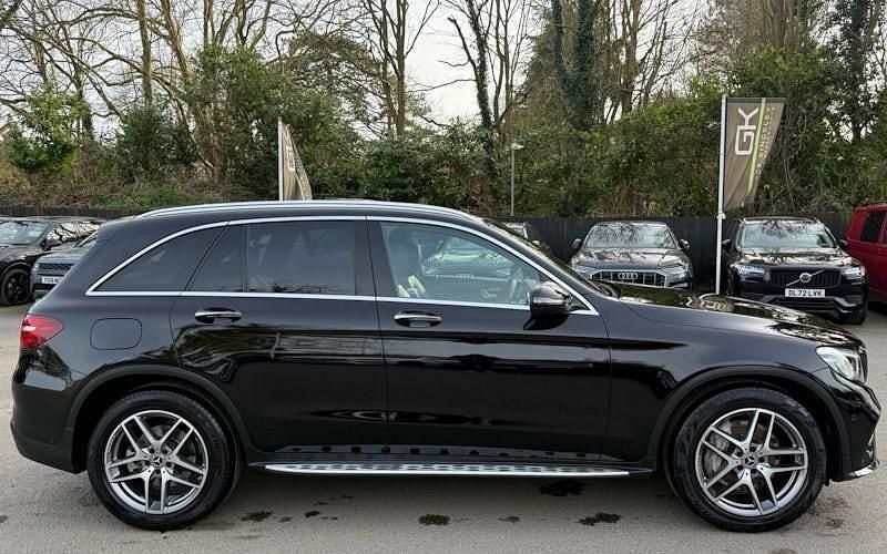 Used Mercedes GLC220 AMG Line Premium 170 HP (125 kW) 2018 Black Estate