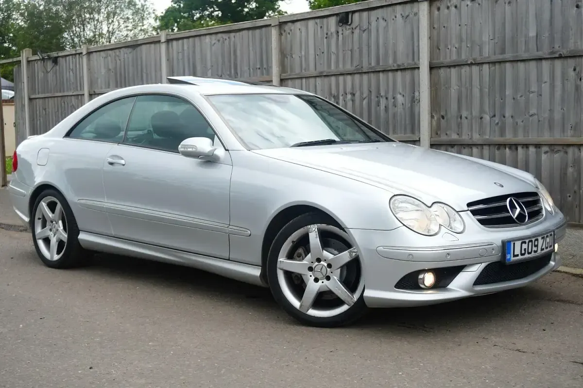 Used Mercedes CLK280 2009 Silver Coupe