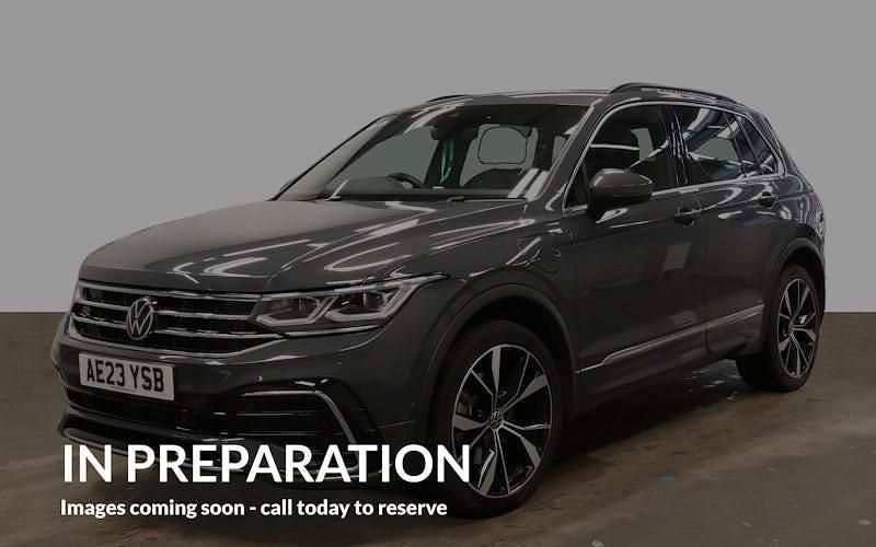 Used VW Tiguan R-line 245 HP (180 kW) 2023 Grey SUV