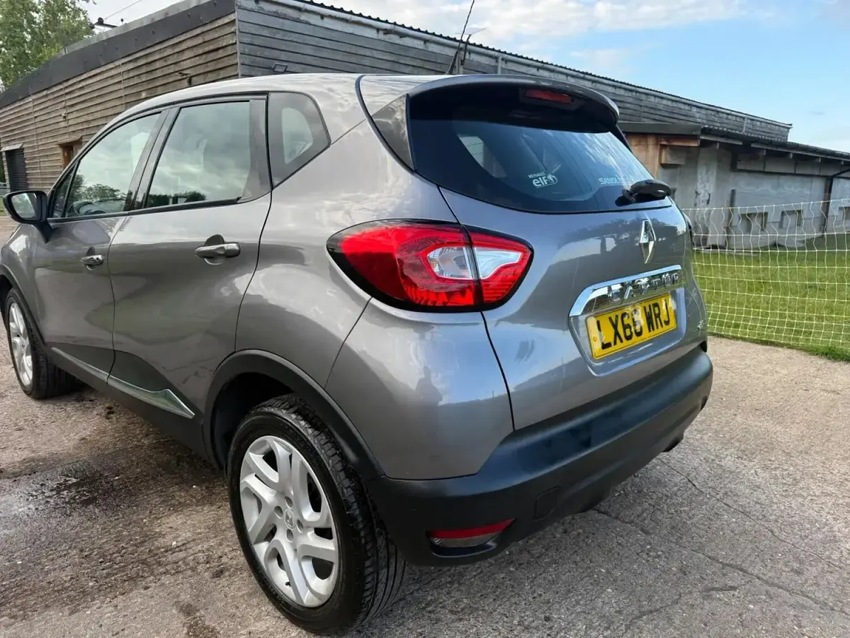 Used Renault Captur Dynamique 2016 Grey SUV
