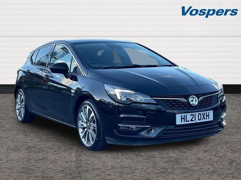Black Used 2021 Vauxhall Astra Edition Hatchback | £10,926 (Good price) - Image 1/3