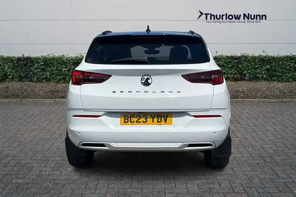 Used Vauxhall Grandland X Ultimate 225 HP (165 kW) 2023 White SUV