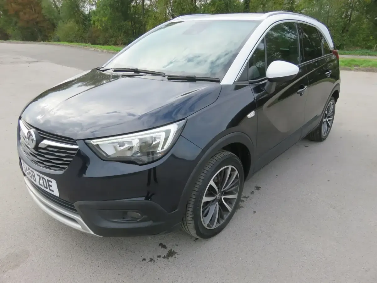 Second-hand Vauxhall Crossland X Elite 2018 Albastru SUV