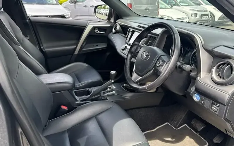 Used Toyota RAV4 Hybrid 197 HP (144 kW) 2017 Grey SUV