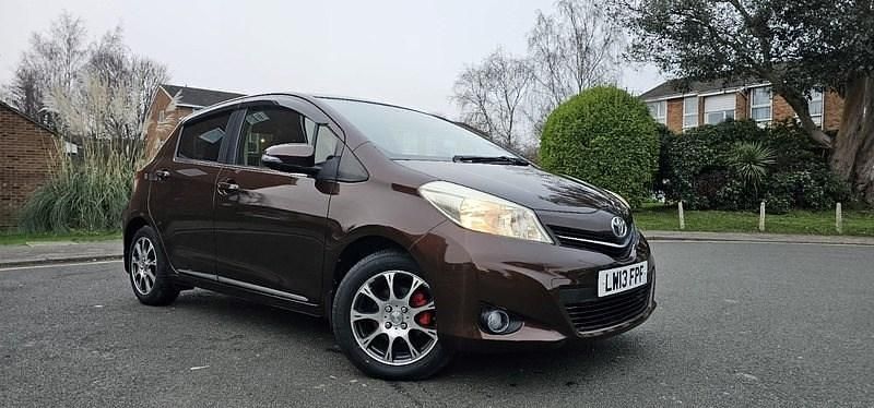 Brown Used 2013 Toyota Yaris | £6,250 (Good price) - Image 1/2