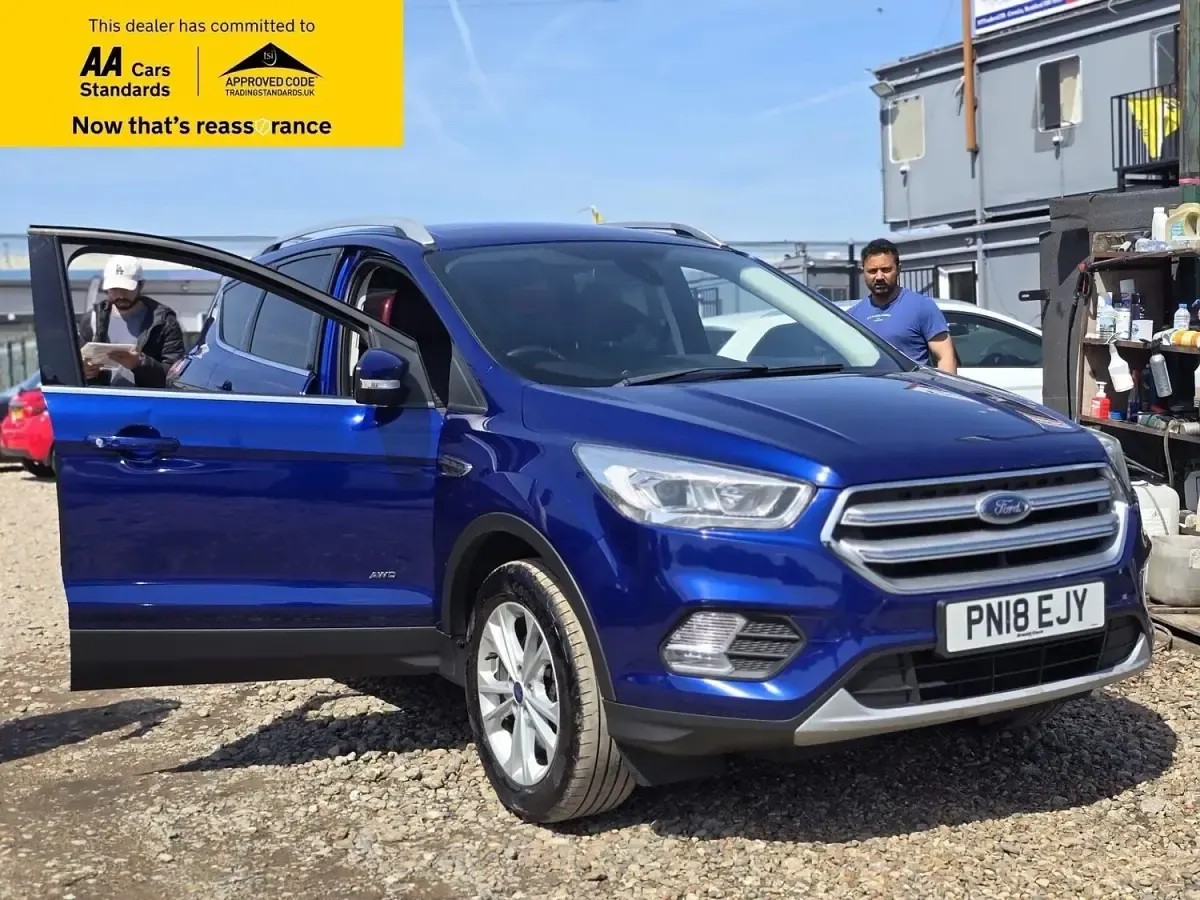 Used Ford Kuga Titanium 182 HP (133 kW) 2018 Blue SUV