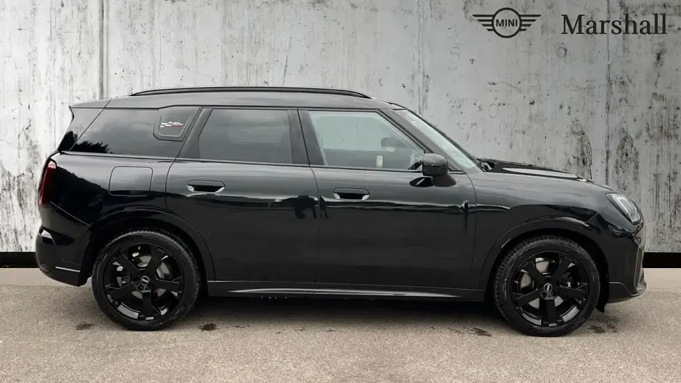 Used Mini Countryman 168 HP (123 kW) 2025 Black SUV
