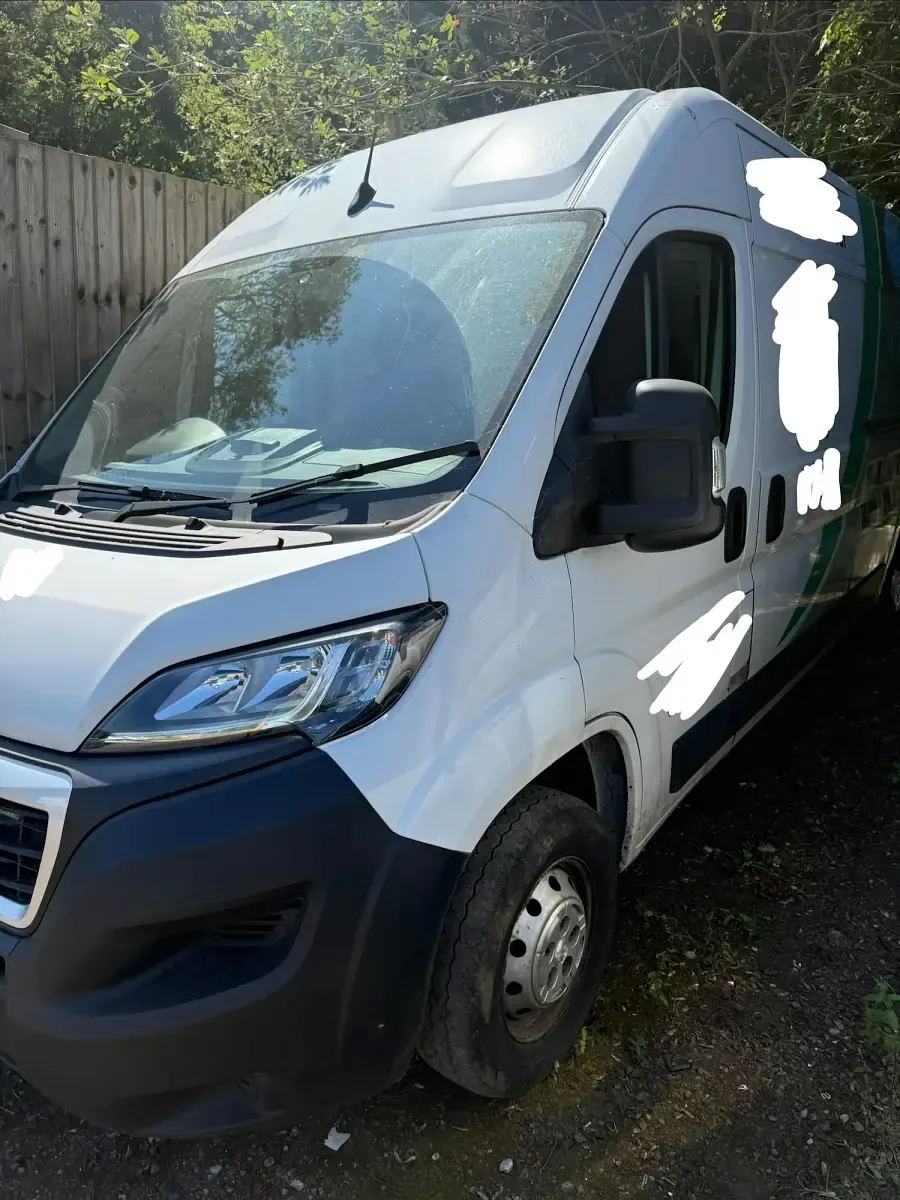 Used Peugeot Boxer Premium 140 HP (102 kW) 2023 White Van