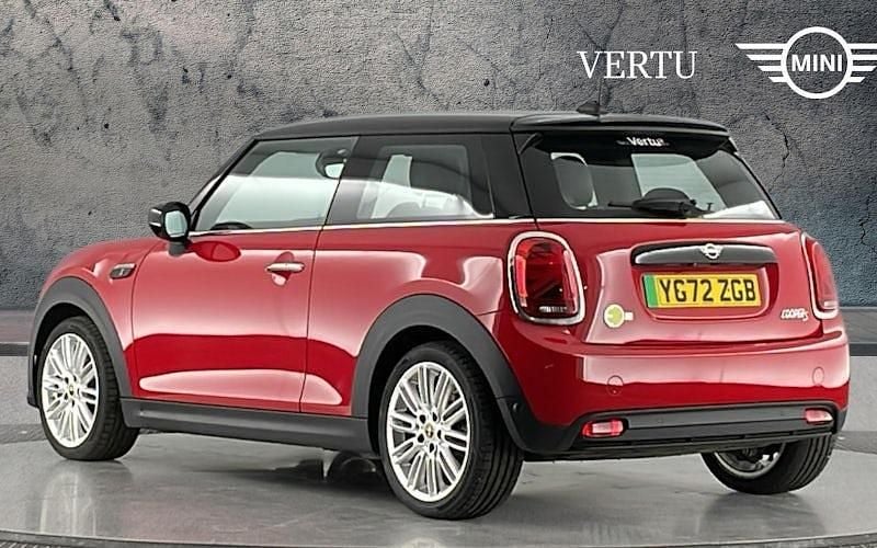 Used Mini Cooper Level 2 135 kW (184 HP) 2023 Hatchback