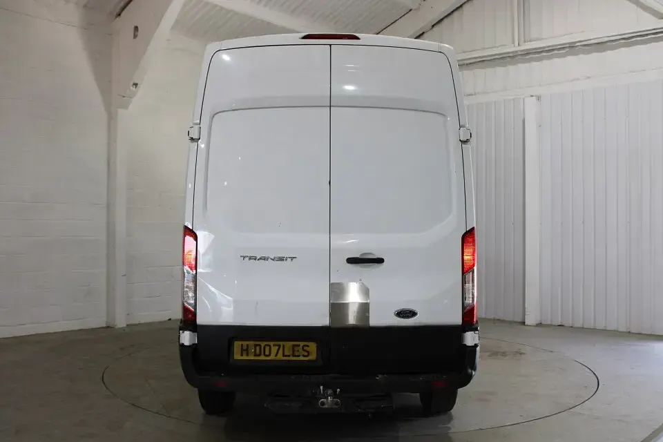 Used Ford Transit 130 HP (95 kW) 2021 White Van