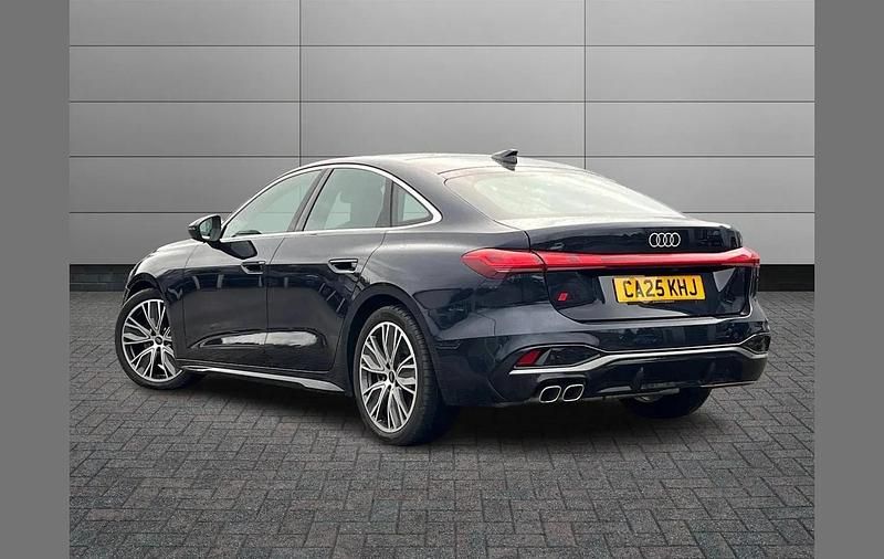 Used Audi A5 Advanced 200 HP (147 kW) 2025 Blue Sedan