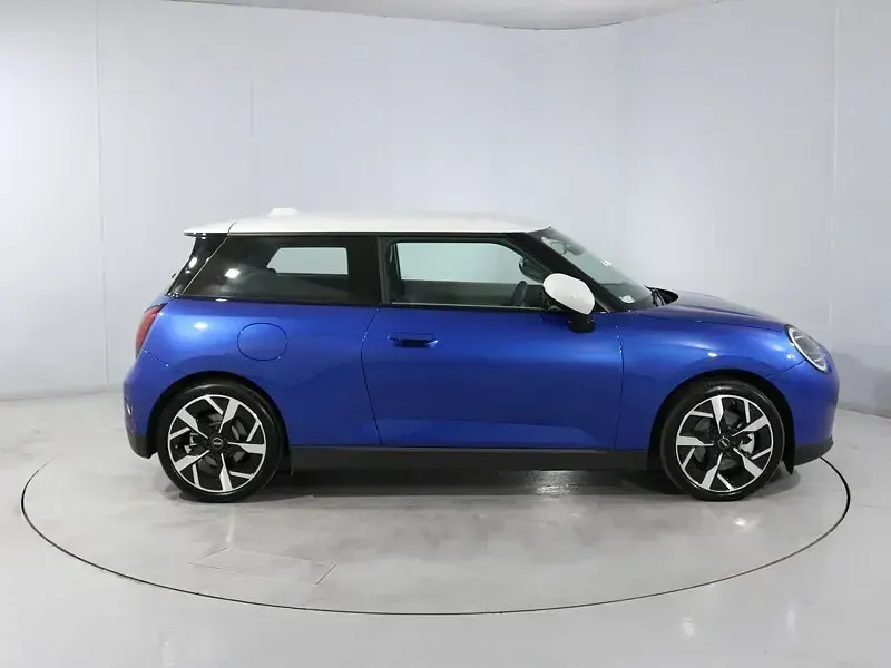 New Mini Cooper Exclusive 135 kW (184 HP) 2026 Blue Hatchback