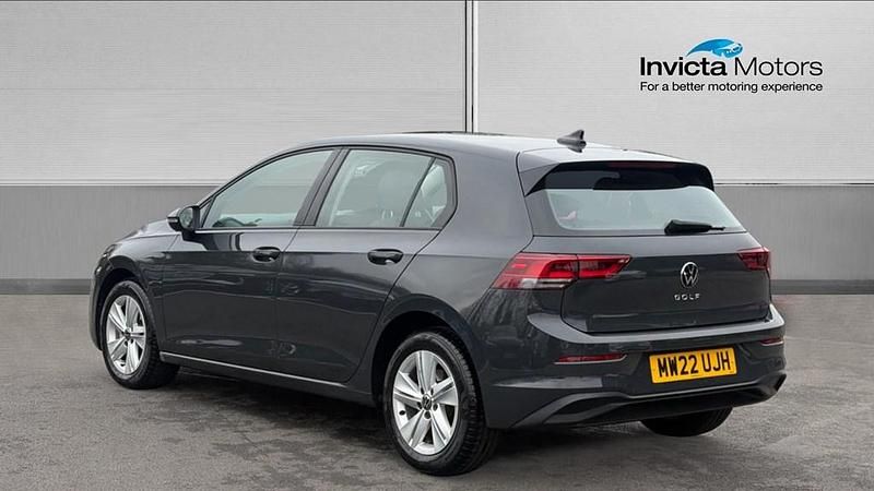 Used VW Golf VIII Life 150 HP (110 kW) 2022 Urano grey Hatchback