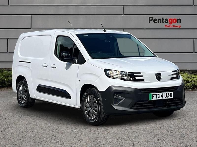 Ice white Used 2024 Peugeot E-Partner MPV | £20,995 (Fair price) - Image 1/4