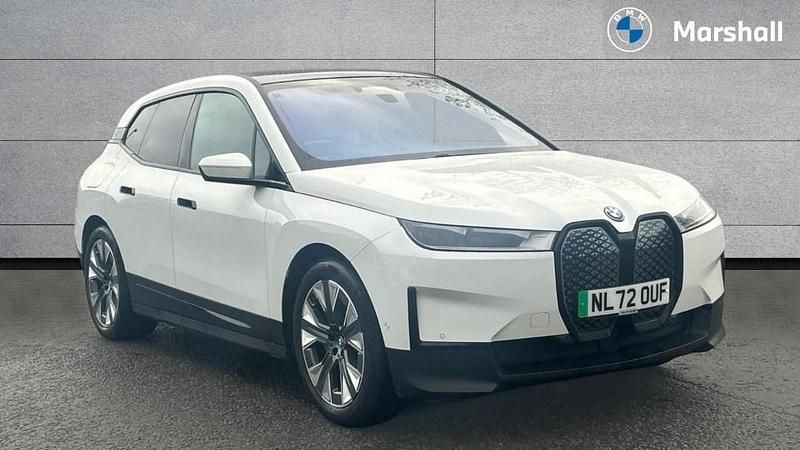 Alpine white Used 2022 BMW iX Sport Line SUV | £30,620 (Super price) - Image 1/4