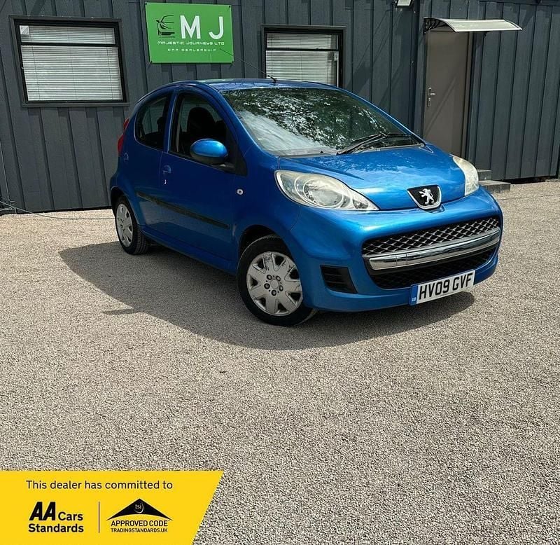 Blue Used 2009 Peugeot 107 Hatchback | £2,150 (Fair price) - Image 1/4
