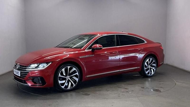 Used VW Arteon R-line 150 HP (110 kW) 2019 Red Hatchback