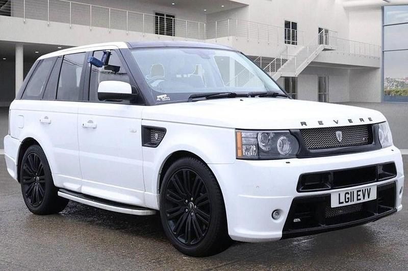White Used 2011 Land Rover Range Rover HSE SUV | £16,950 - Image 1/1
