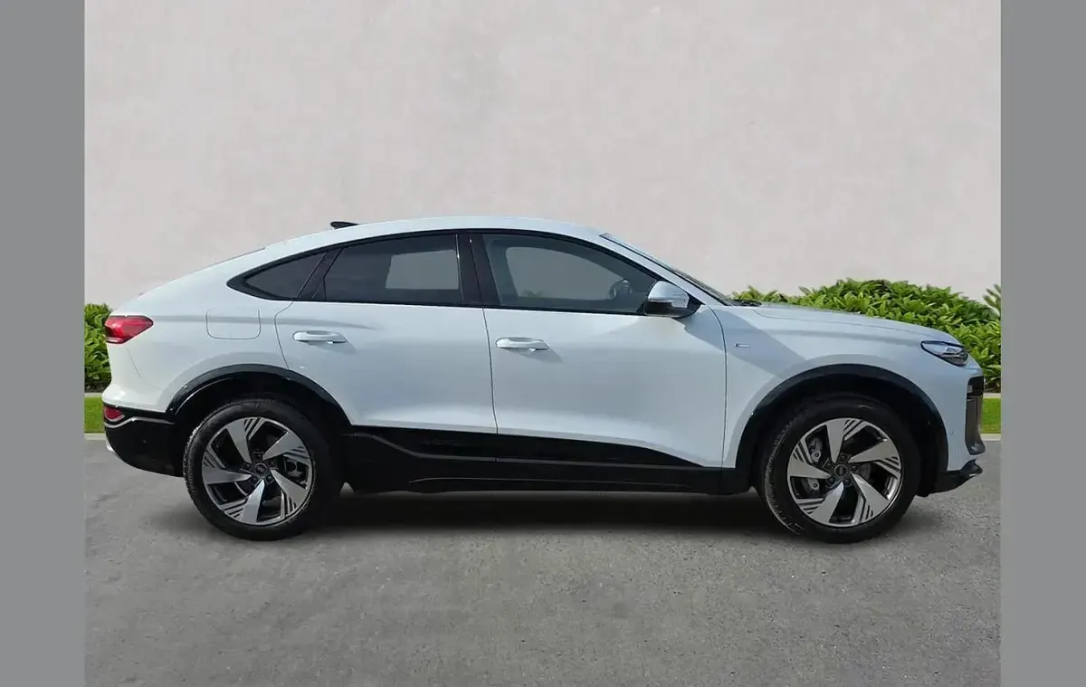 New Audi Q6 e-tron S-Line 182 kW (248 HP) 2025 Other SUV