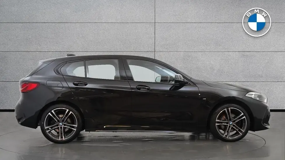Used BMW 118 M Sport 134 HP (98 kW) 2024 Black Hatchback