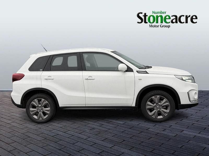 Used Suzuki Vitara SZ-T 116 HP (85 kW) 2023 White SUV
