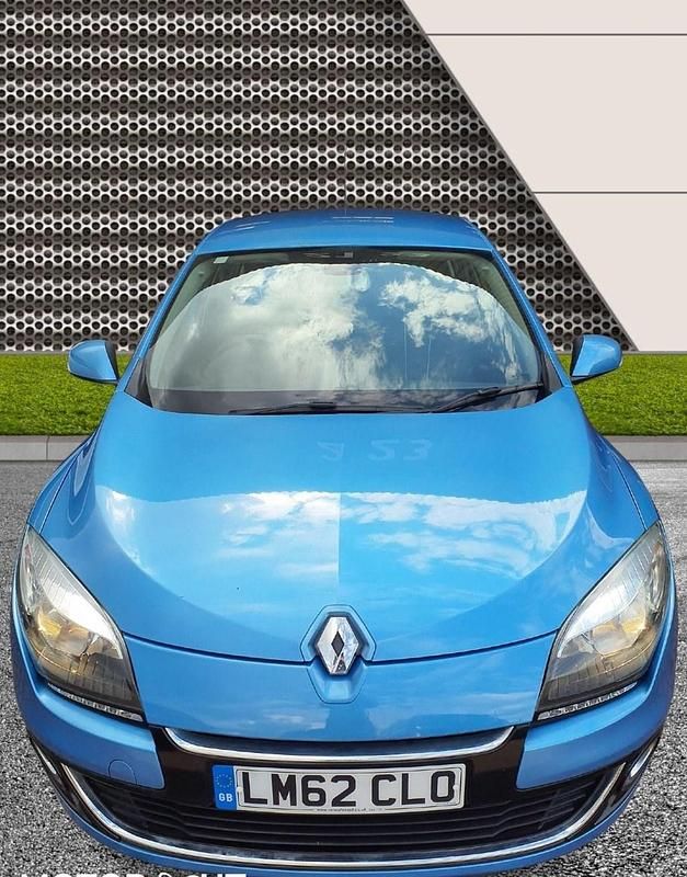 Used Renault Mégane III Dynamique 110 HP (80 kW) 2012 Blue Hatchback