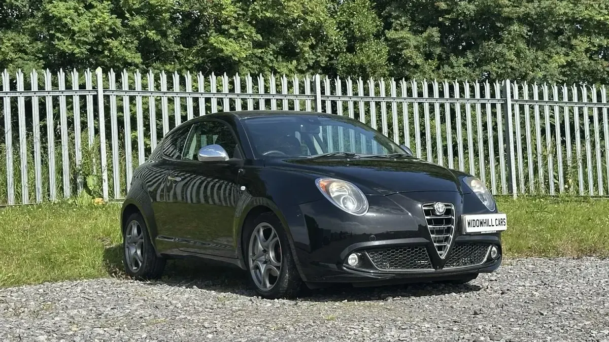 Used Alfa Romeo MiTo Distinctive 120 HP (88 kW) 2015 Black Hatchback