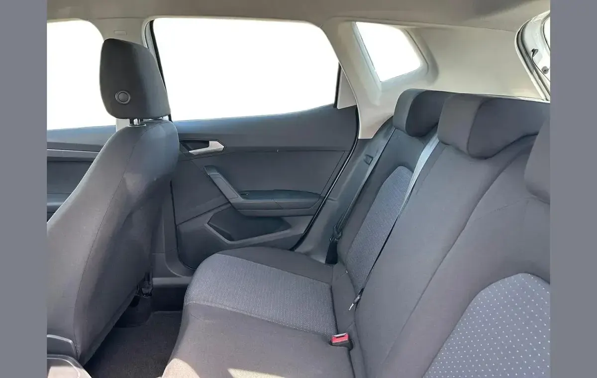 Used Seat Arona SE Technology 94 HP (69 kW) 2022 White SUV