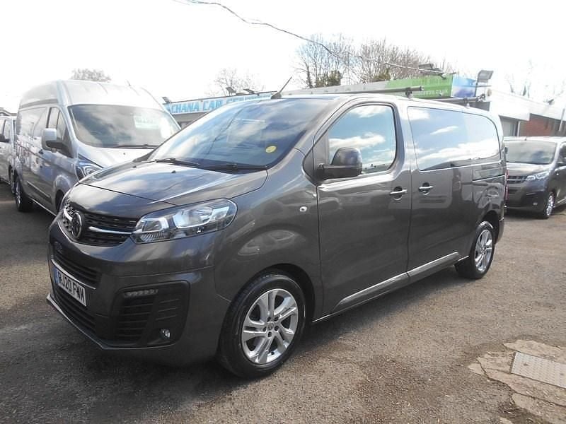 Used Vauxhall Vivaro Elite 150 HP (110 kW) 2020 Grey MPV