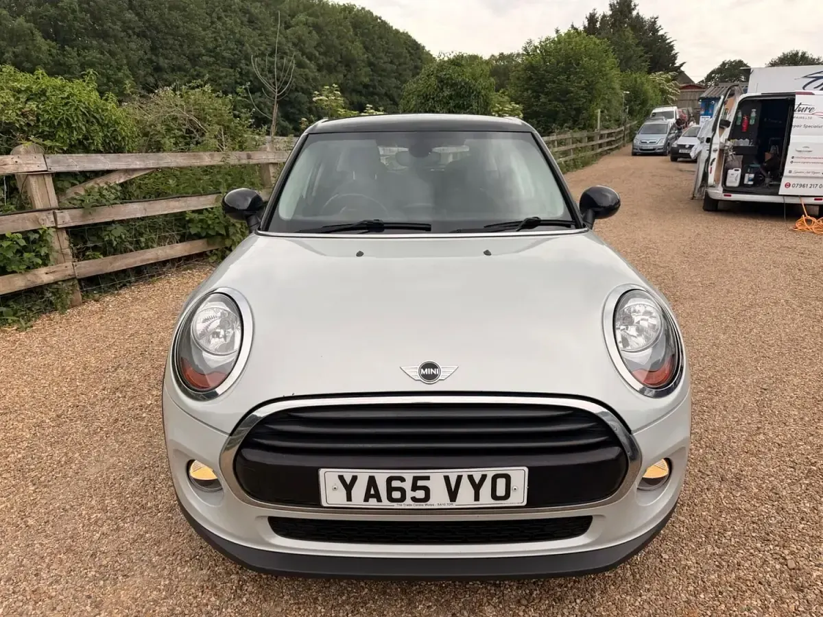 Used Mini Cooper Hatch 136 HP (100 kW) 2016 Silver Hatchback