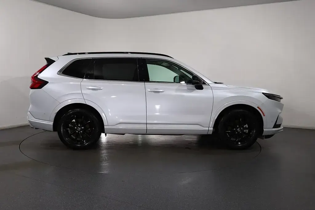 Used Honda CR-V Advance 2024 White SUV
