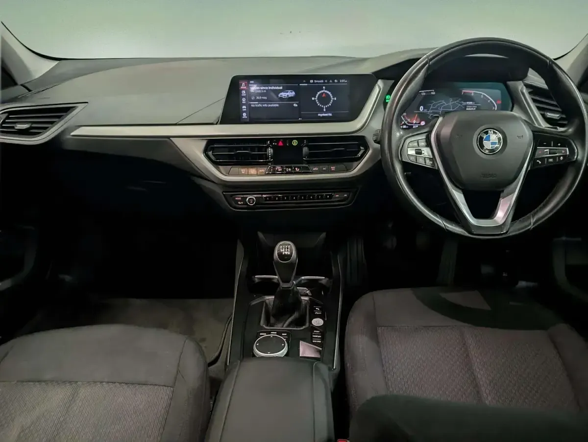 Used BMW 118 Comfort Edition 2021 White Hatchback