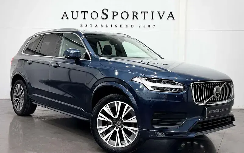 Used Volvo XC90 Momentum 250 HP (183 kW) 2021 SUV