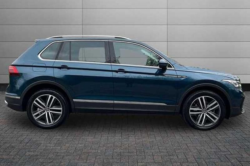 Used VW Tiguan Elegance 190 HP (139 kW) 2021 Blue SUV