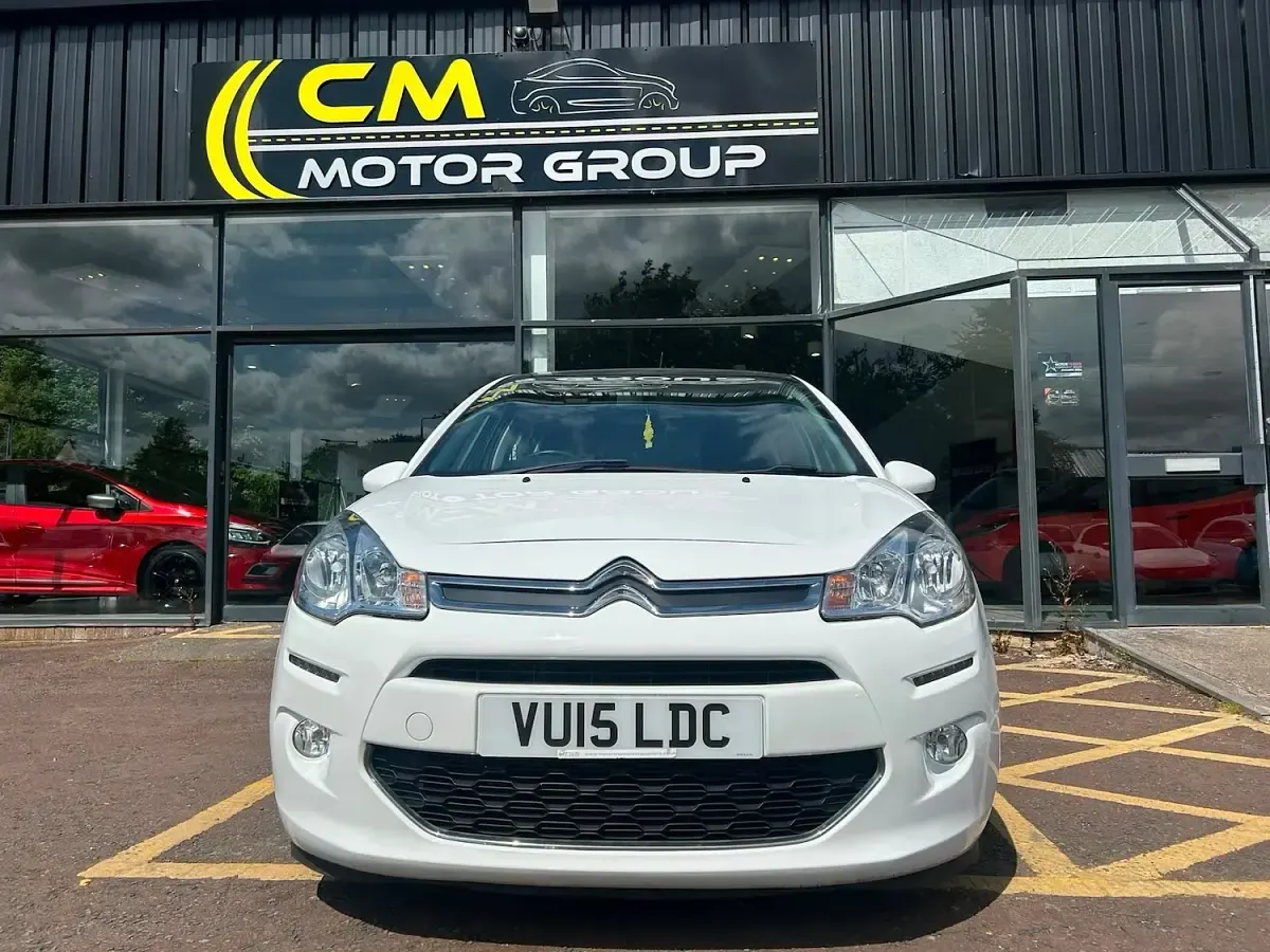 Used Citroën C3 Exclusive 2015 White Hatchback